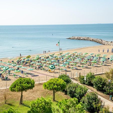 Casa Per Ferie Maria Assunta Hotel Lido di Jesolo Kültér fotó