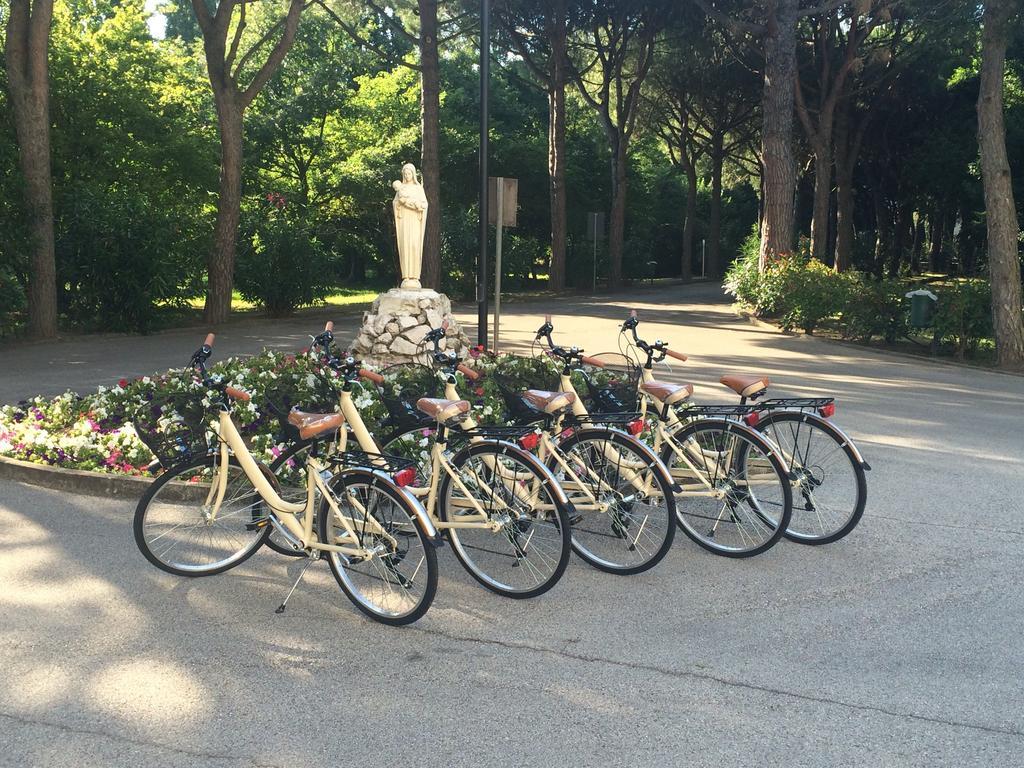 Casa Per Ferie Maria Assunta Hotel Lido di Jesolo Kültér fotó
